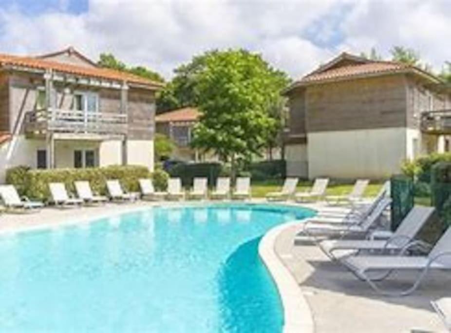 Aureilhan-Appartemant 4-6 Pp Piscine Cosy En Bord Lac Extérieur photo