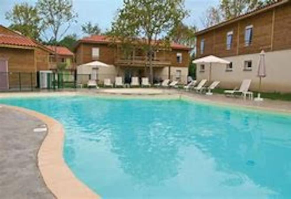 Aureilhan-Appartemant 4-6 Pp Piscine Cosy En Bord Lac Extérieur photo